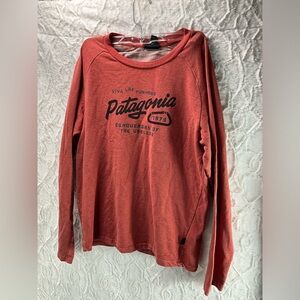 Patagonia Men’s Faded Red Viva Los Funhogs Crew Sweatshirt, Size Medium